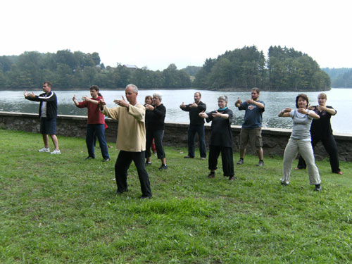 Qi Gong Übung: "Den Baum umarmen"